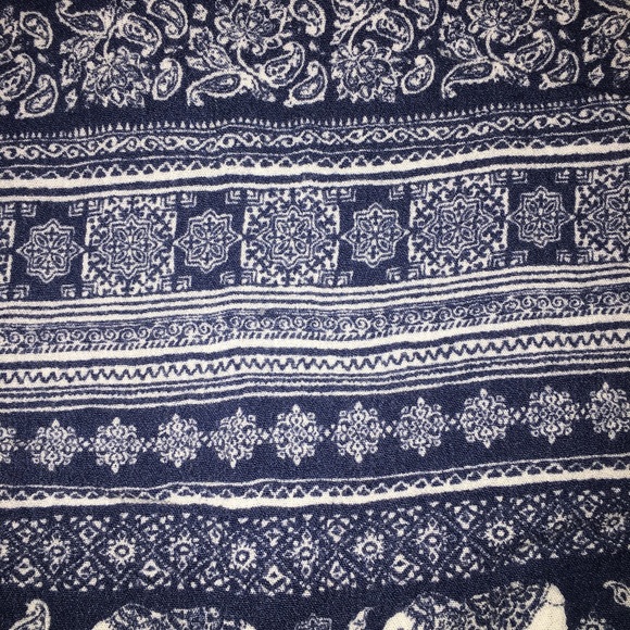 Top - Picture 2 of 3